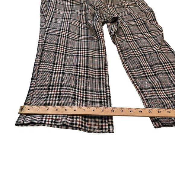 Le Chateau Slim Fit Leg-Sits below Belly button - Size 20W-Pull on pants-NWT - Picture 4 of 13